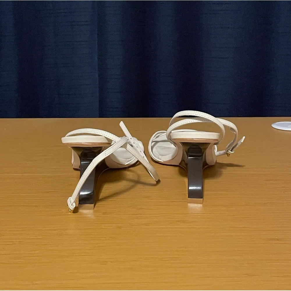 Reformation Emilia Heels - Picture 8 of 10